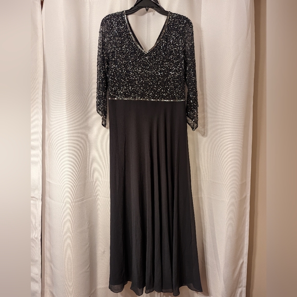 NWT - J Kara Women's Petite Evening Gown - Picture 3 of 5